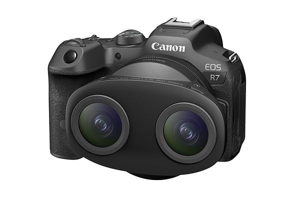 Canon VR lens RF-S3.9mm F3.5 dual fisheye lens