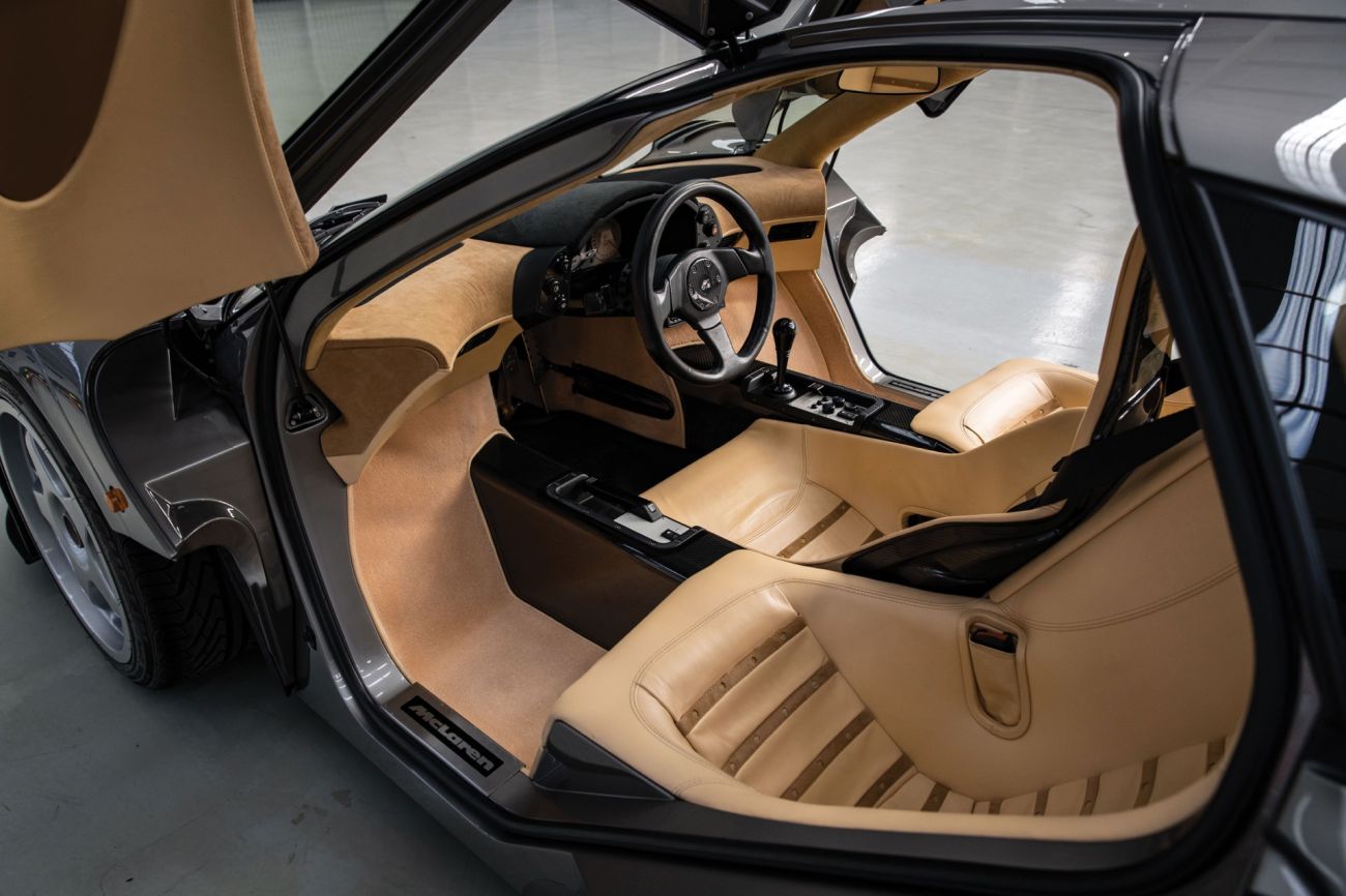 mclarenf1_interior.jpg