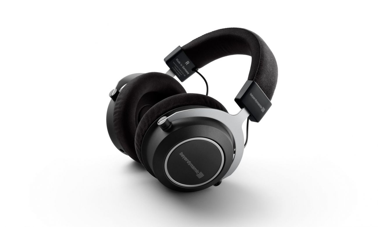 BEYERDYNAMIC_AMIRON_WIRELESS_2048x.jpg