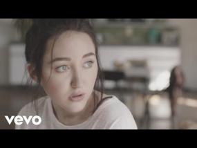 Noah Cyrus, Labrinth - Make Me (Cry)