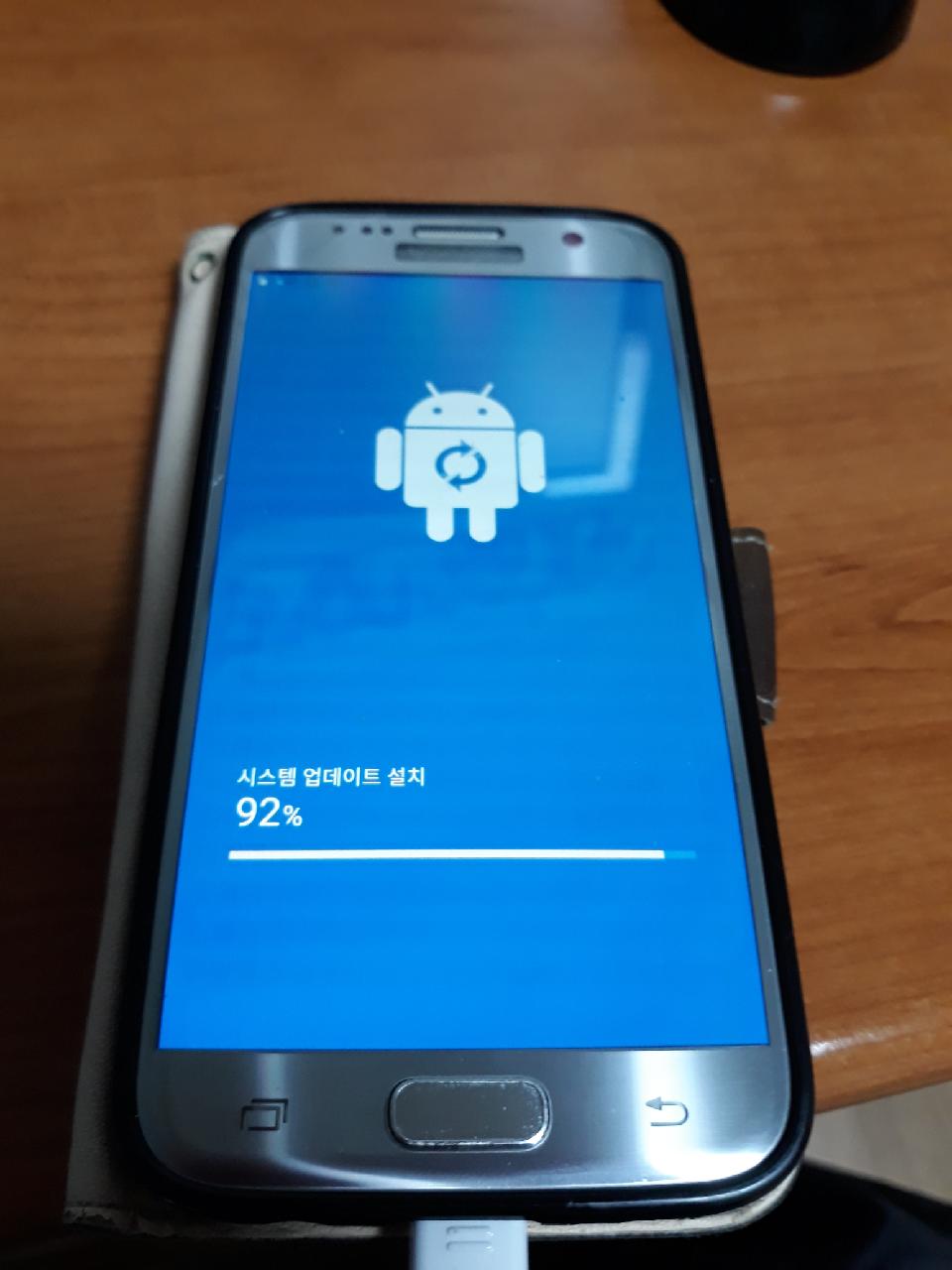 Samsung_Galaxy_S7_Oreo_SS-02.jpg